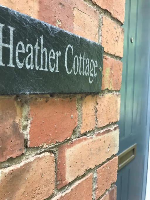Cosy Heather Cottage Άσμπερν Εξωτερικό φωτογραφία